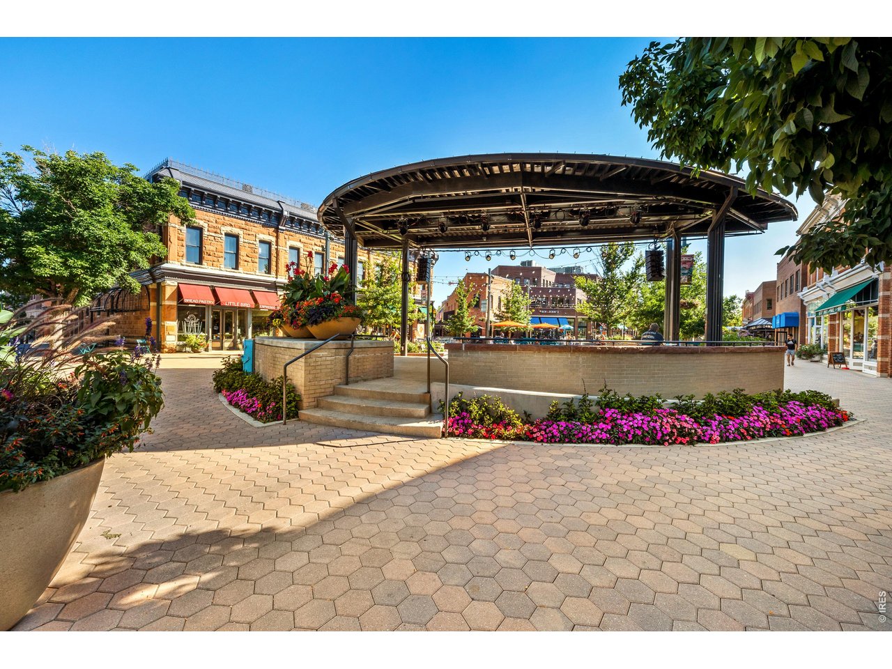 Property Photo 44 Old Town Pavilion
