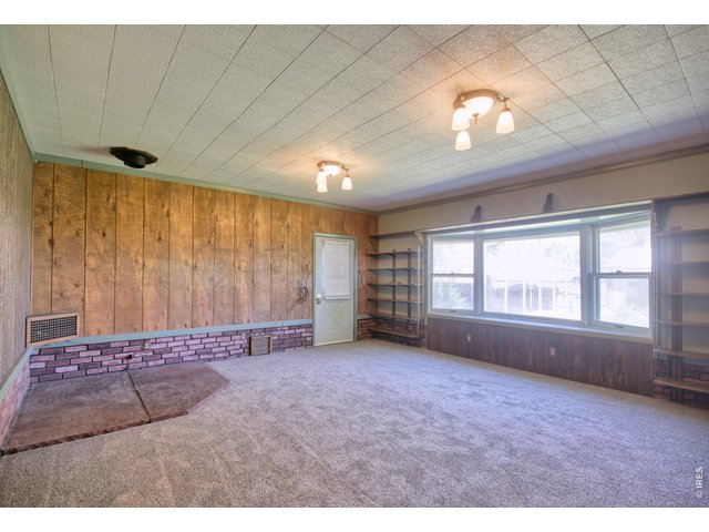 Property Photo 13 Family Room