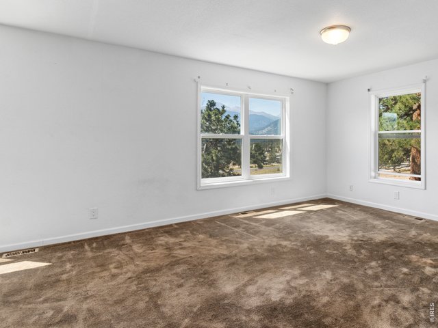 Property Photo 40 Bedroom