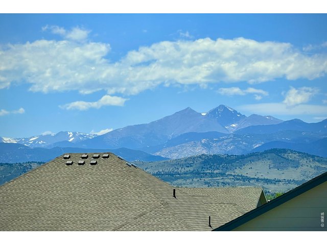 Property Photo 3 Wake up to incredible mountain views from the primary suite each morning!