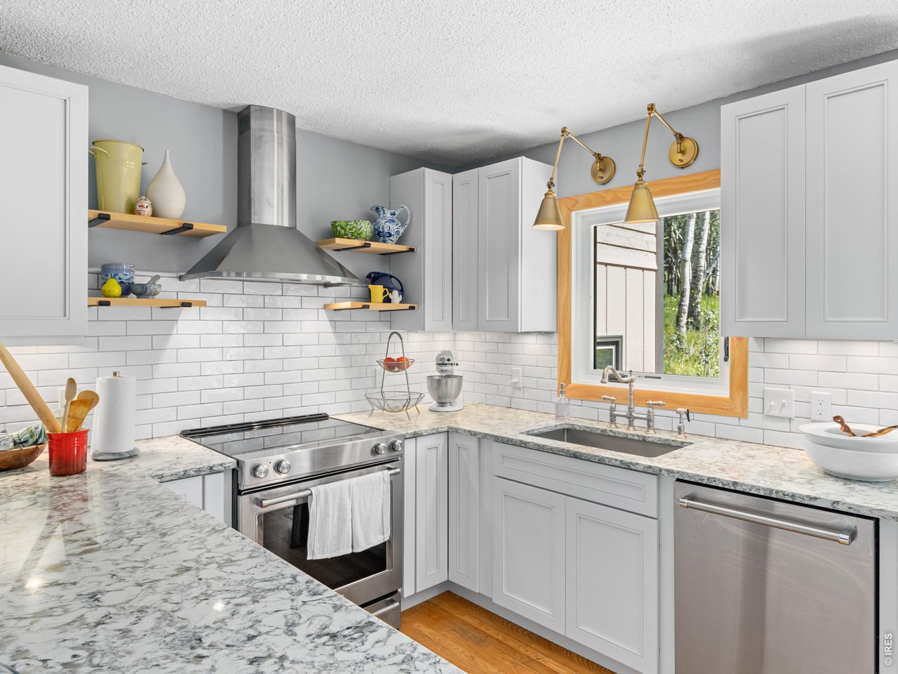 Property Photo 8 New Kitchen