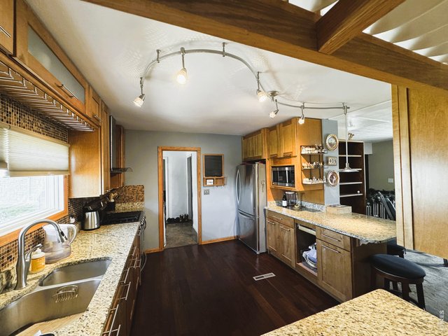 Property Photo 14 