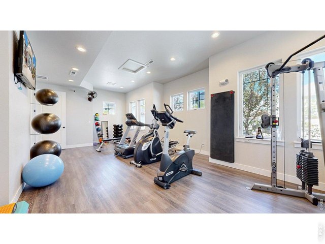 Property Photo 22 Fitness room