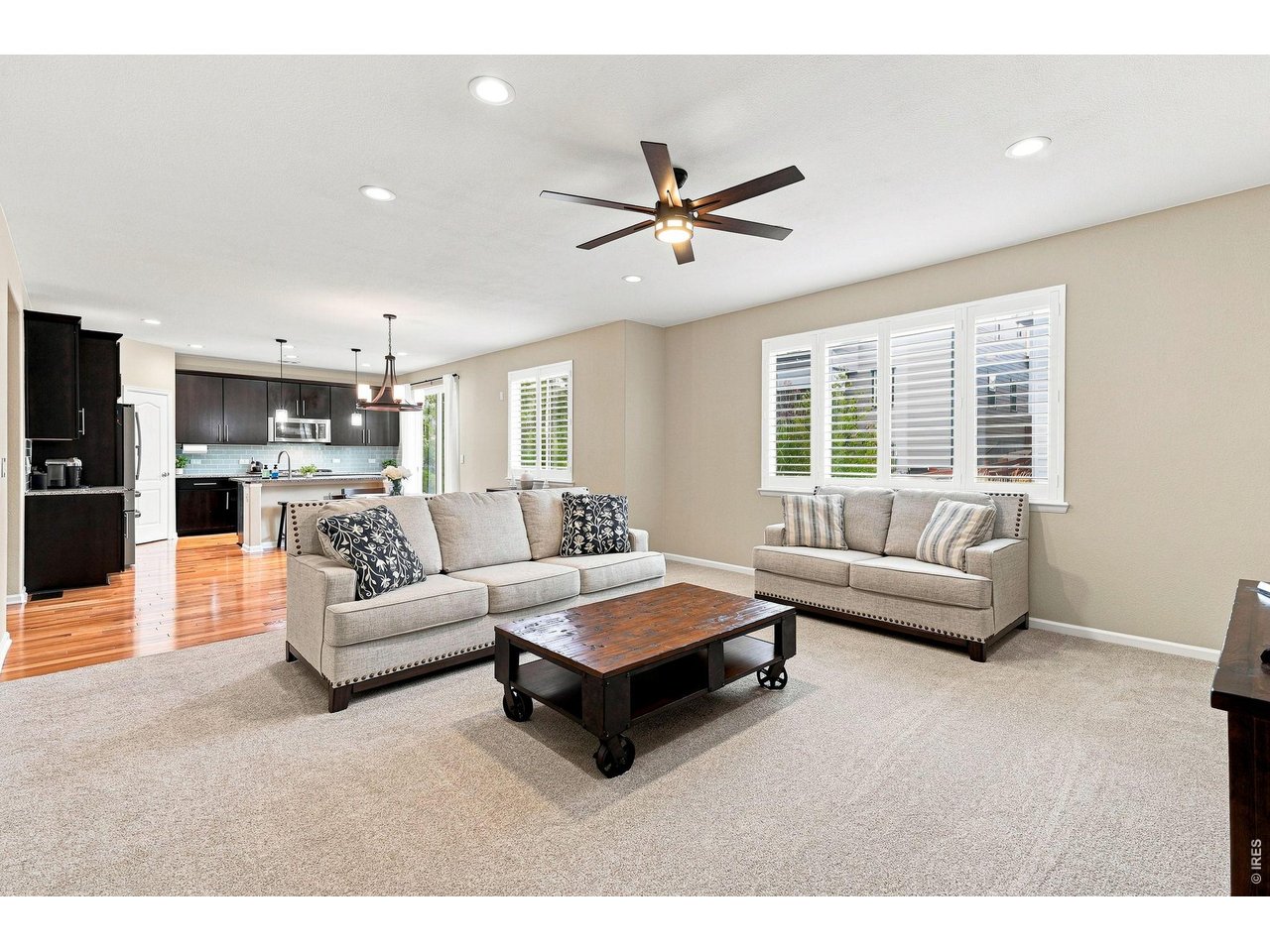 Property Photo 11 Spacious family room just off the kitchen