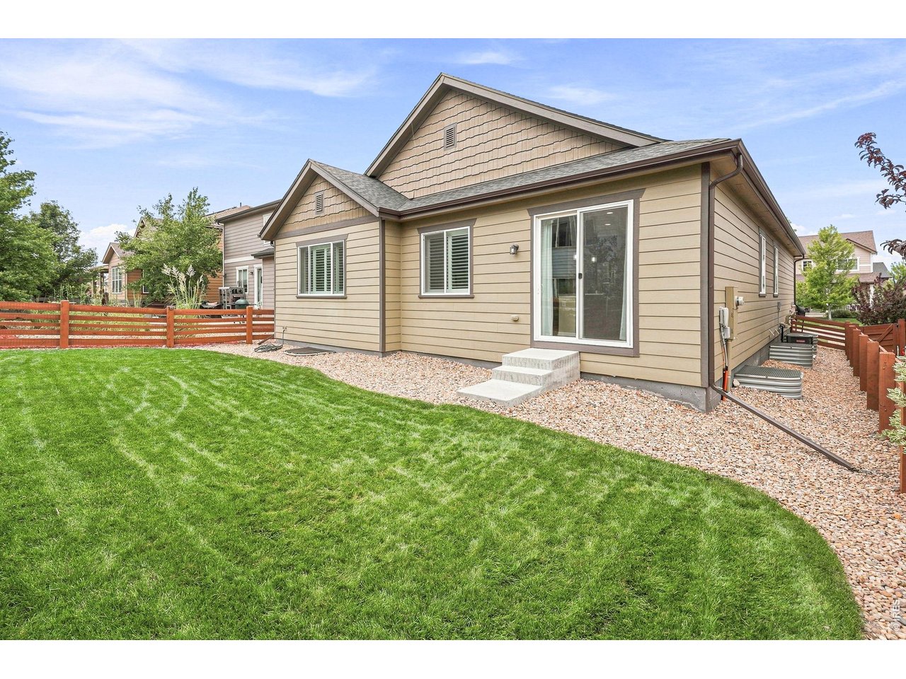 Property Photo 37 Beautifully maintained yard