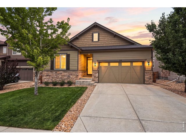 Property Photo 2 Immaculate ranch home in the desirable Colliers Hill community
