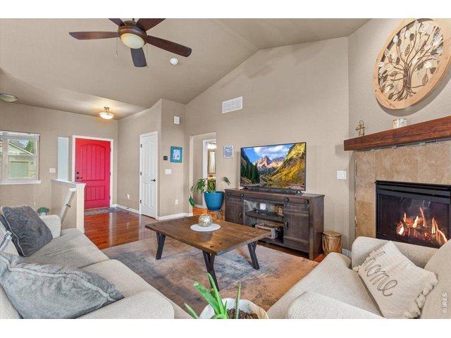 Property Photo 11 Large living area