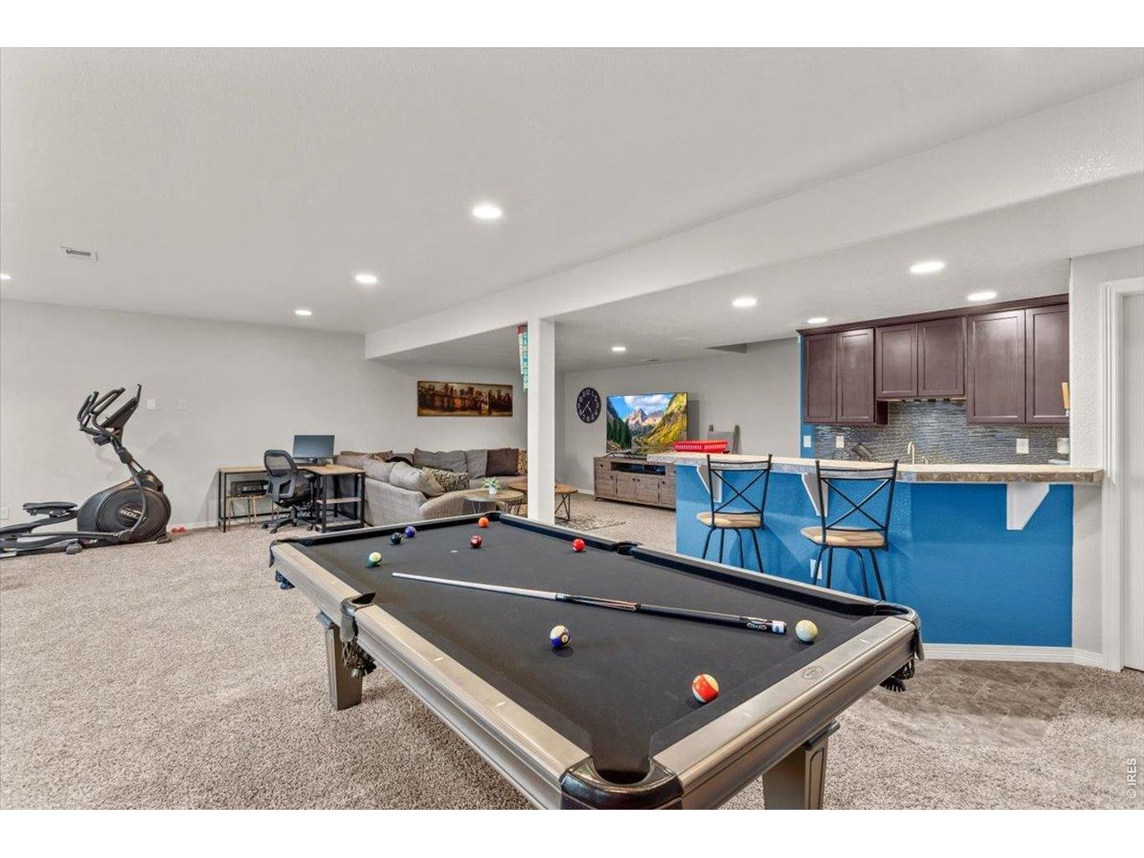 Property Photo 25 Lots of space for entertainment and fun