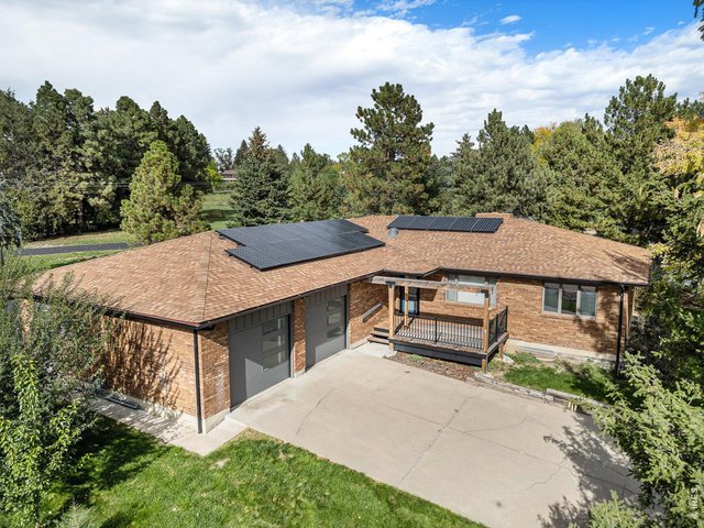 Property Photo 3 Paid For Solar Panels, Very Low Electric Bills