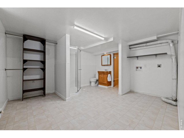 Property Photo 34 3/4 basement bathroom and laundry room