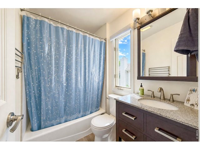 Property Photo 37 Full bath