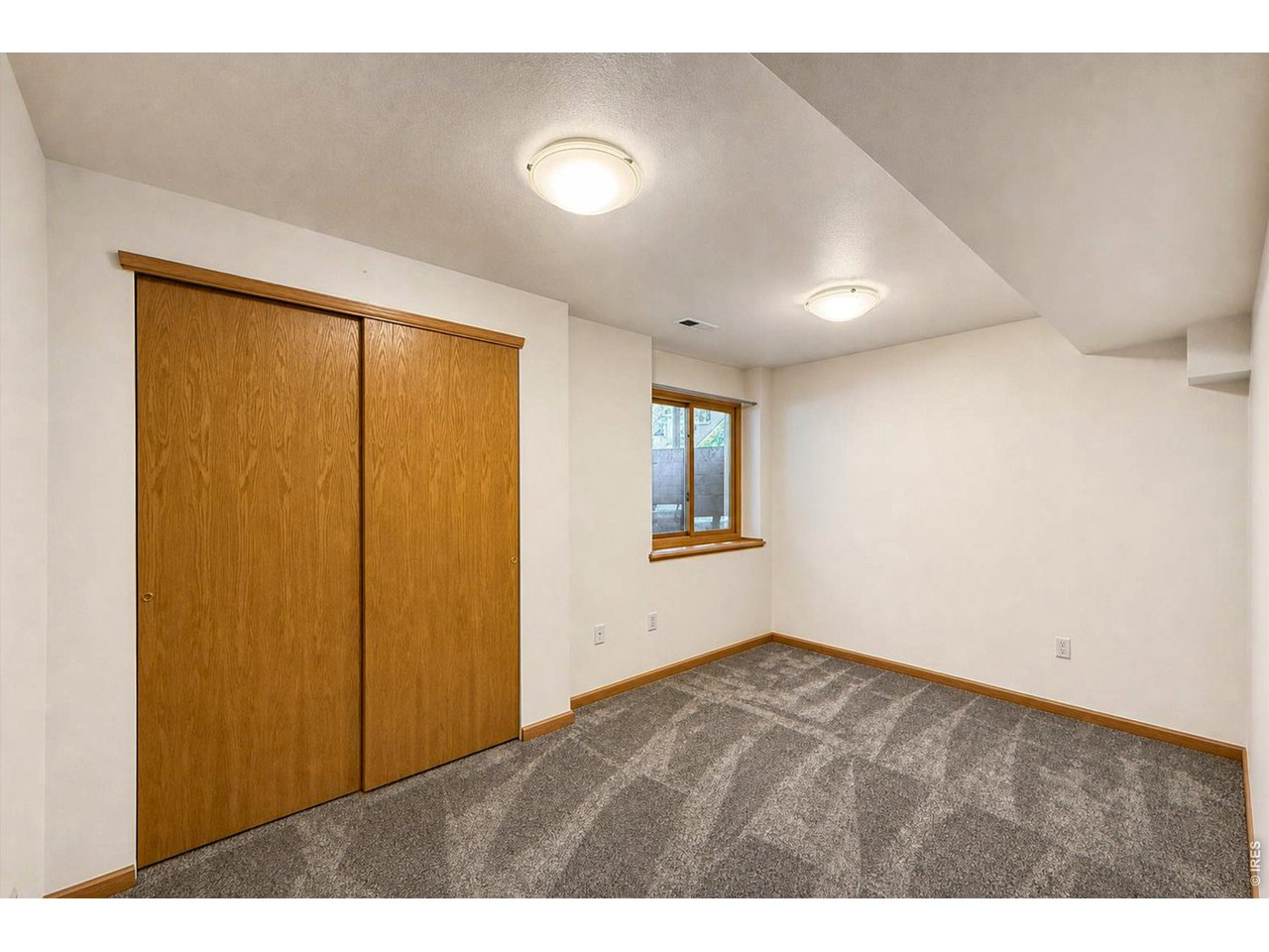 Property Photo 41 Fourth bedroom