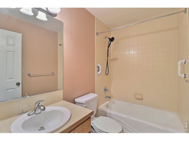 Property Photo 28 Main Bathroom