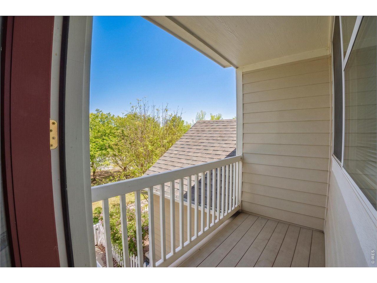 Property Photo 17 Private balcony!!