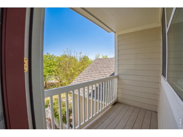 Property Photo 17 Private balcony!!