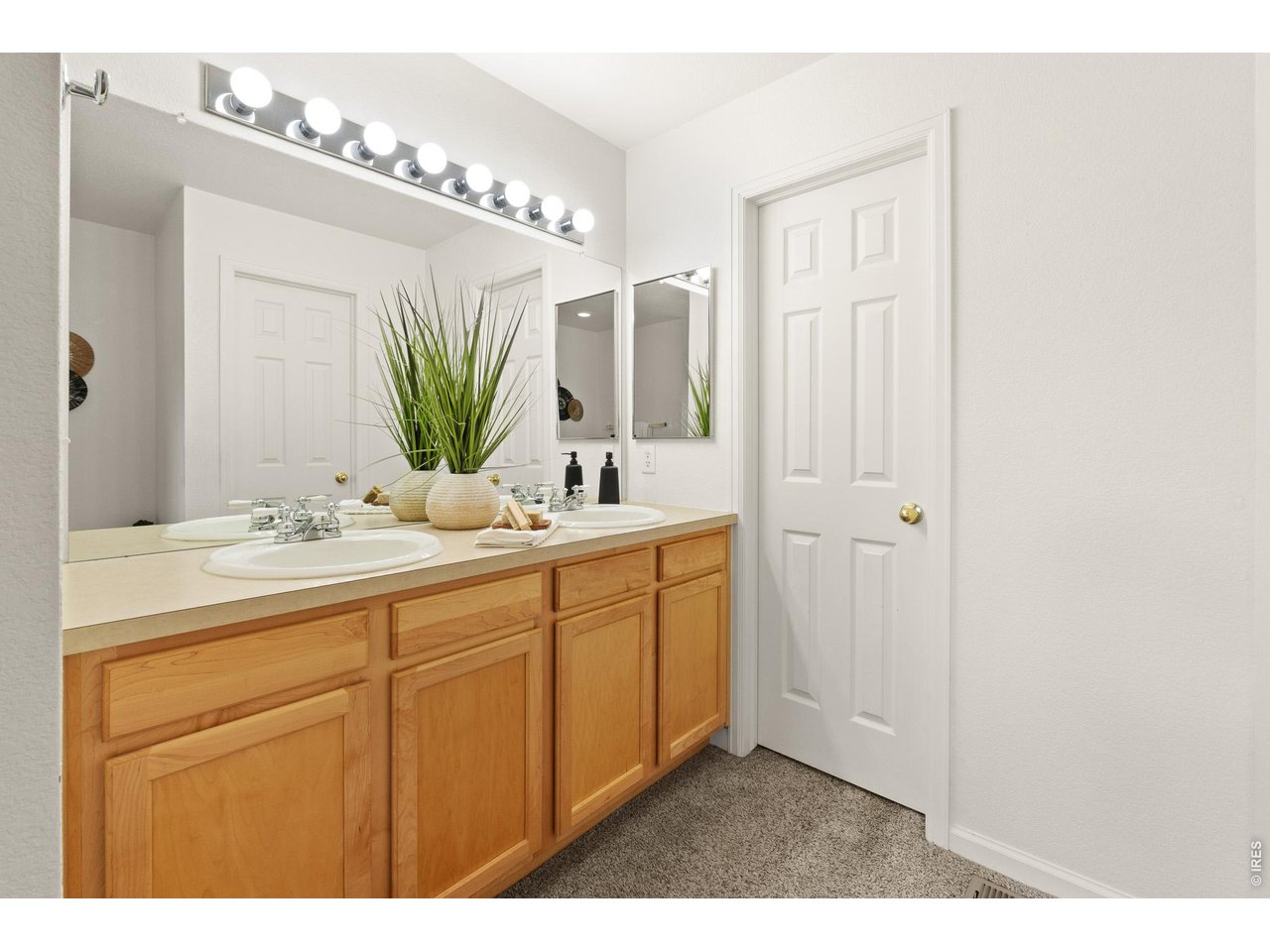 Property Photo 19 Double sink with plenty of counter and cabinet space