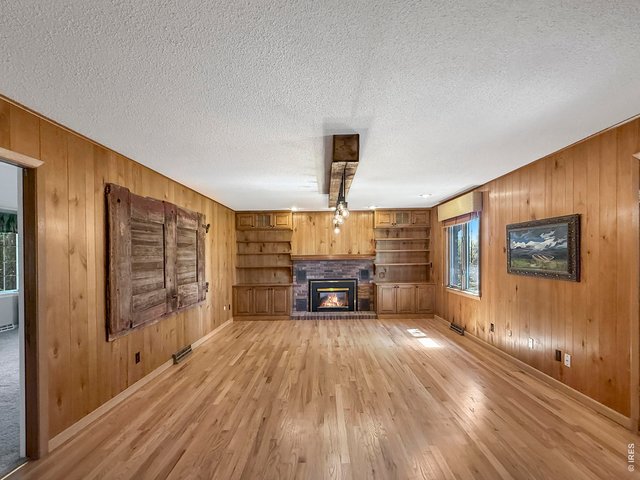 Property Photo 12 Dining Room