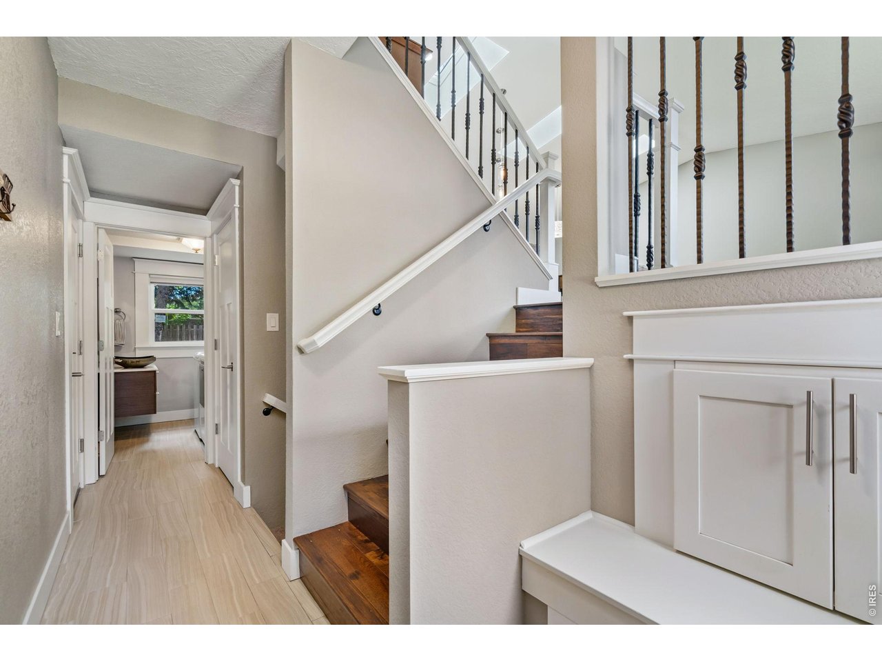 Property Photo 5 Fully updated interior. Heated and air conditioned garage!