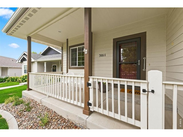 Property Photo 2 Covered front porch