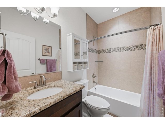 Property Photo 7 Main level bathroom