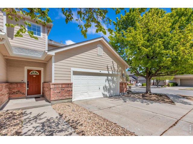 Property Photo 3 Completely renovated end unit