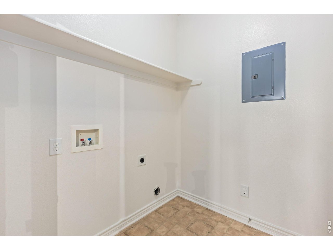 Property Photo 27 Main level laundry room