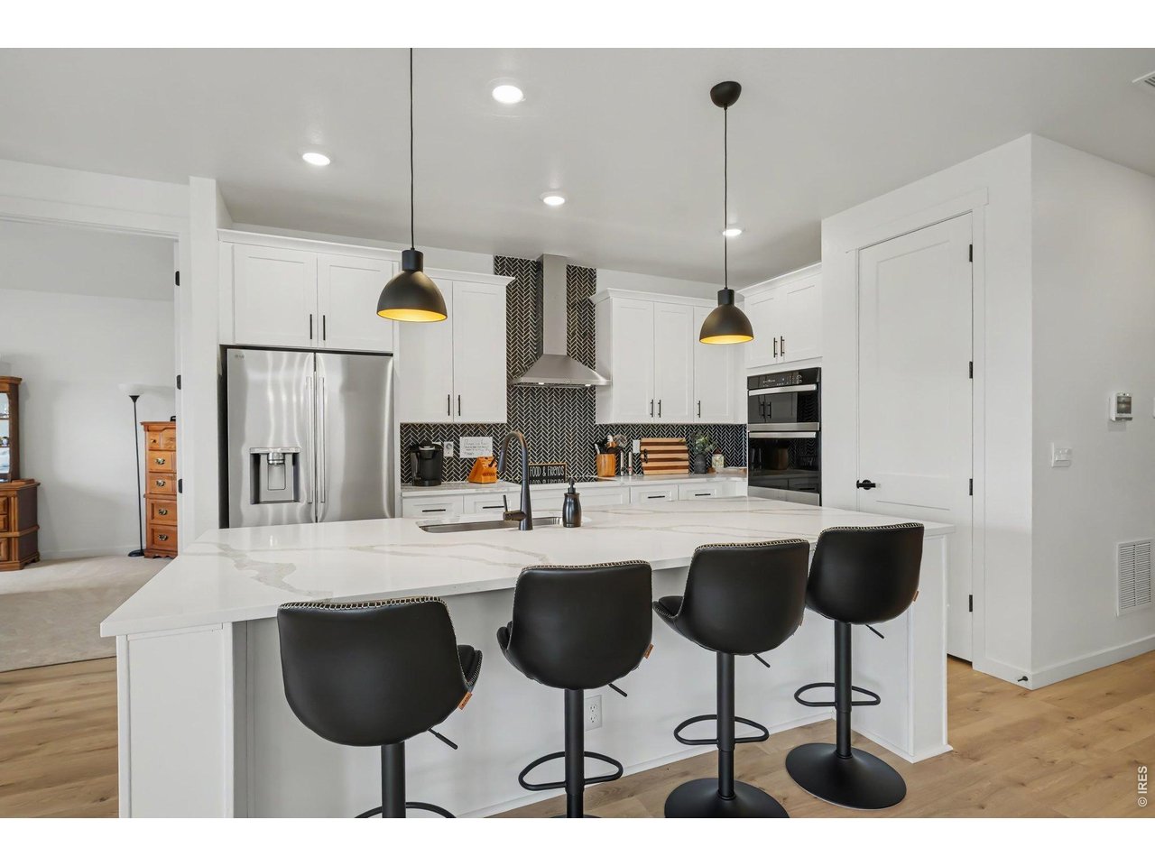 Property Photo 6 Stunning kitchen, a chef's dream!