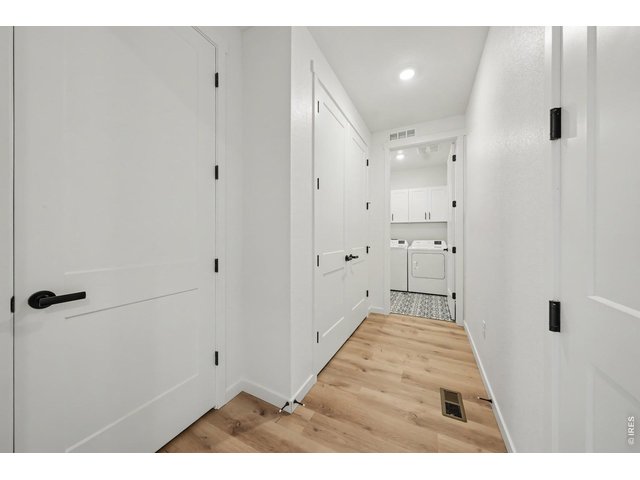 Property Photo 19 Mud room area, lots of storage