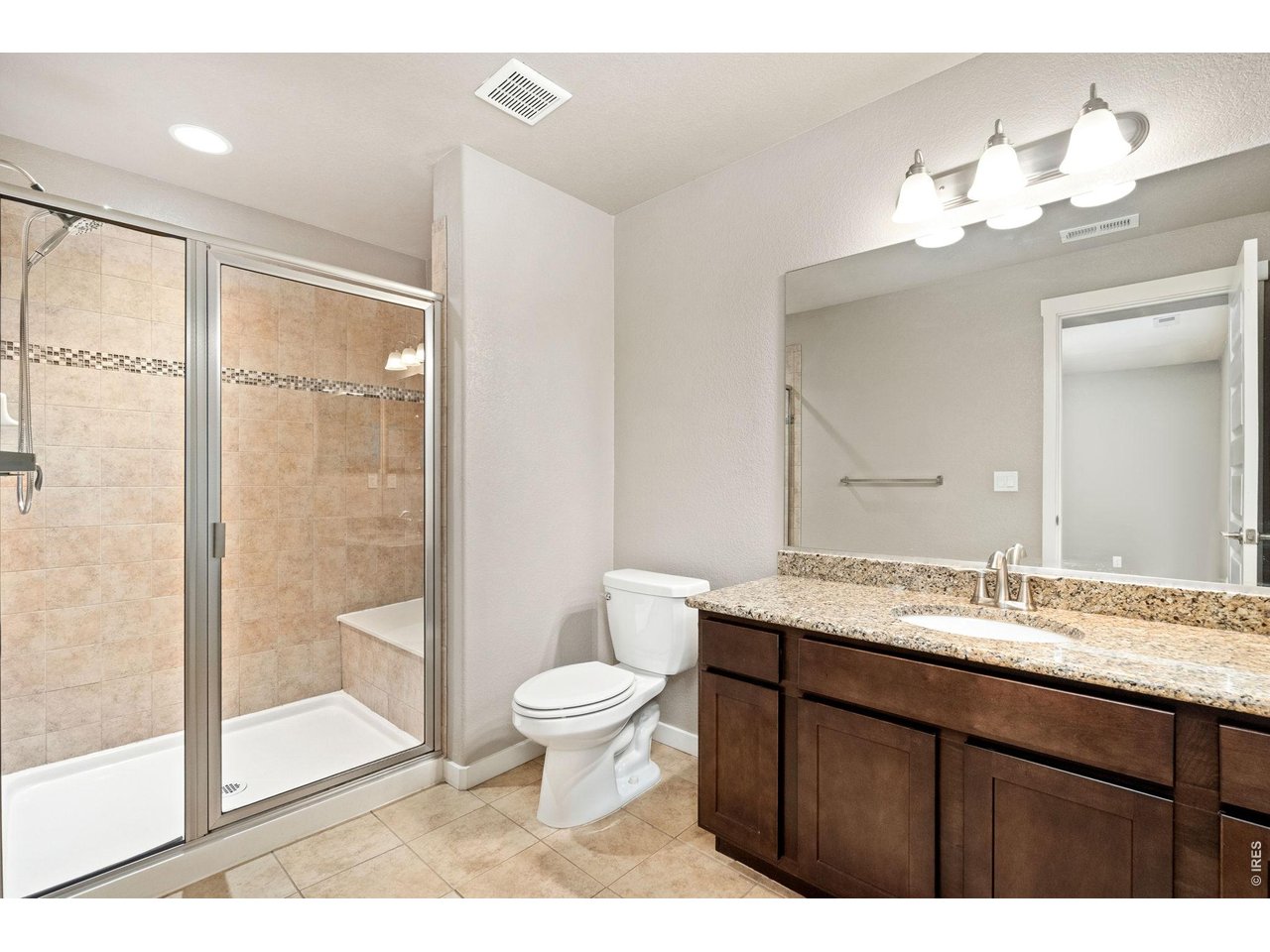 Property Photo 38 Third Bedroom with Private Bathroom