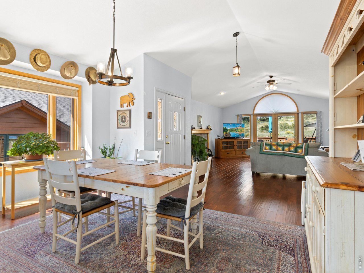Property Photo 13 Dining Area