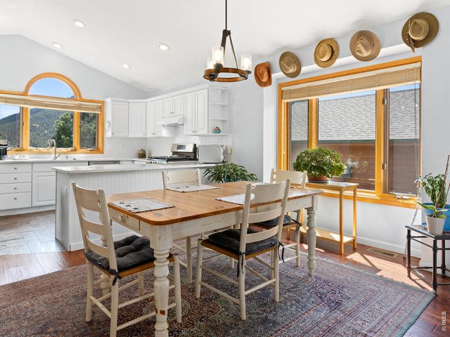 Property Photo 14 Open layout kitchen
