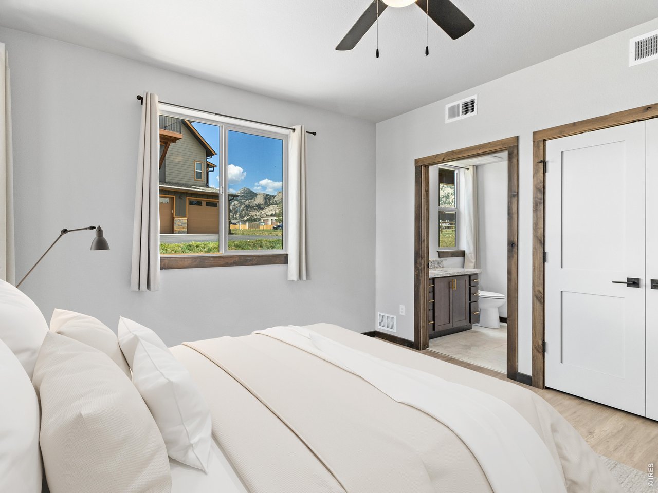 Property Photo 19 Second bedroom - virtually staged