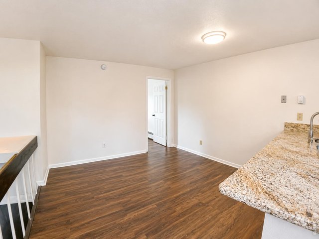 Property Photo 3 Living Room