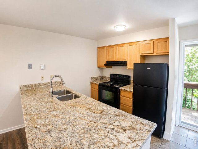 Property Photo 1 Kitchen