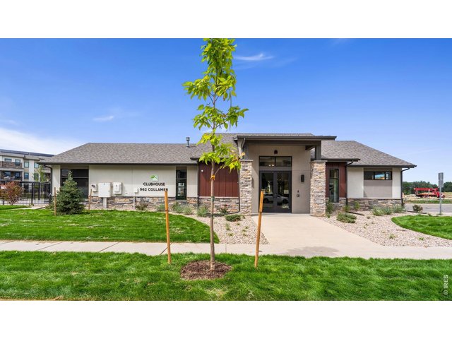 Property Photo 18 Enjoy the community clubhouse!
