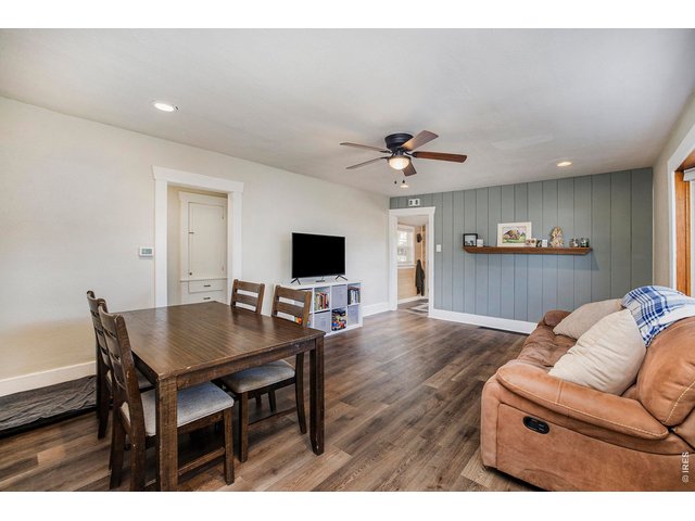 Property Photo 17 Living room with dining room