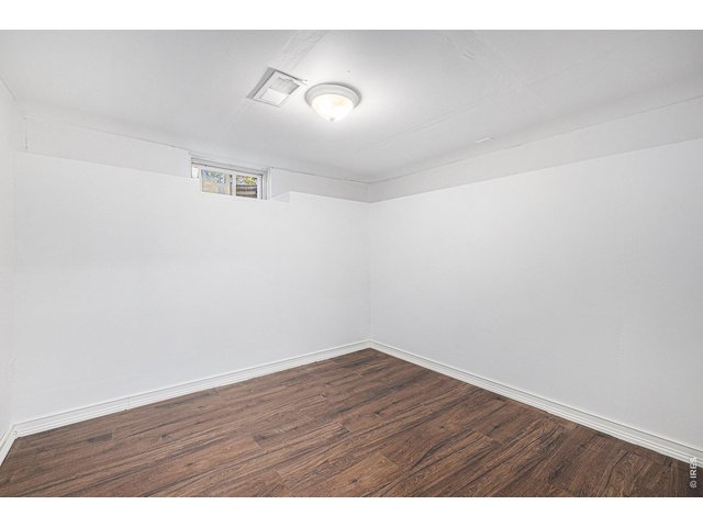 Property Photo 25 Basement non-conforming bedroom 1