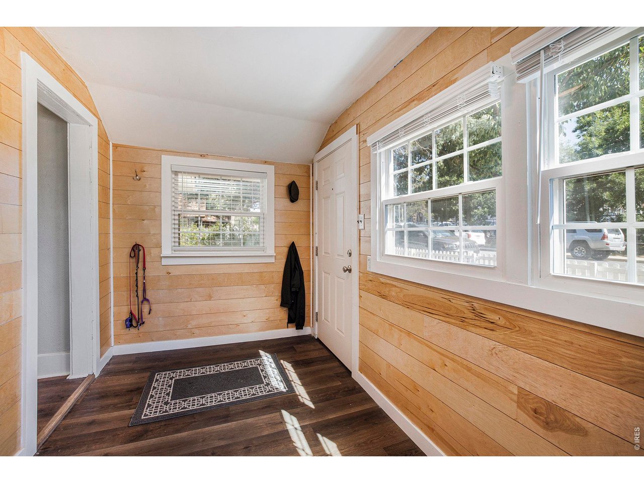 Property Photo 16 Entryway/Mudroom
