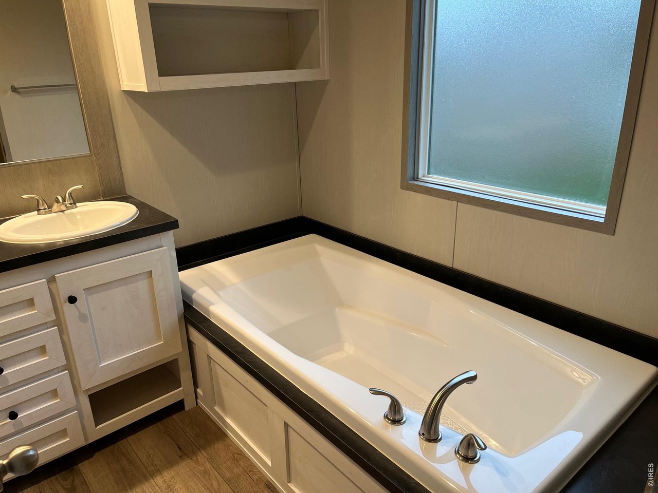 Property Photo 9 Primary bath