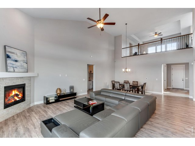 Property Photo 6 High Ceilings
