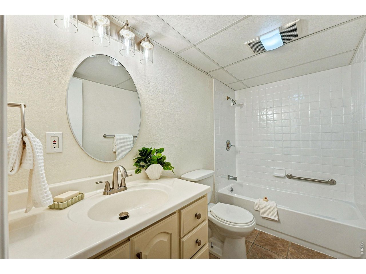 Property Photo 30 Basement Full Bathroom