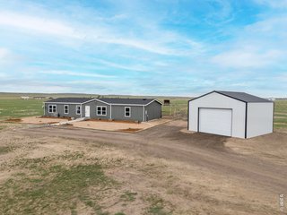 10395 County Road 112 Carr, CO 80612