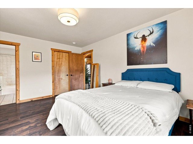 Property Photo 21 Prinmary Bedroom