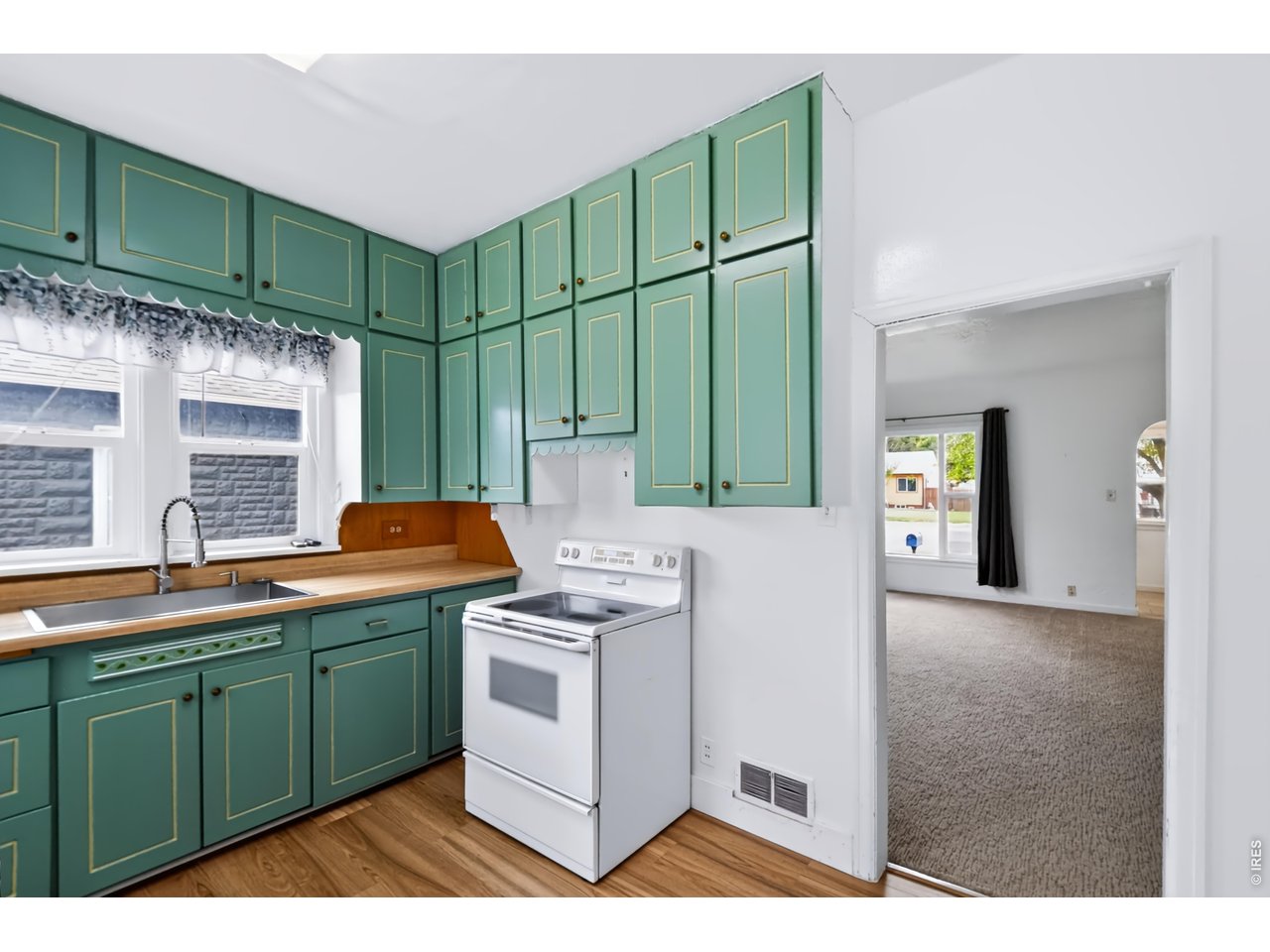 Property Photo 13 