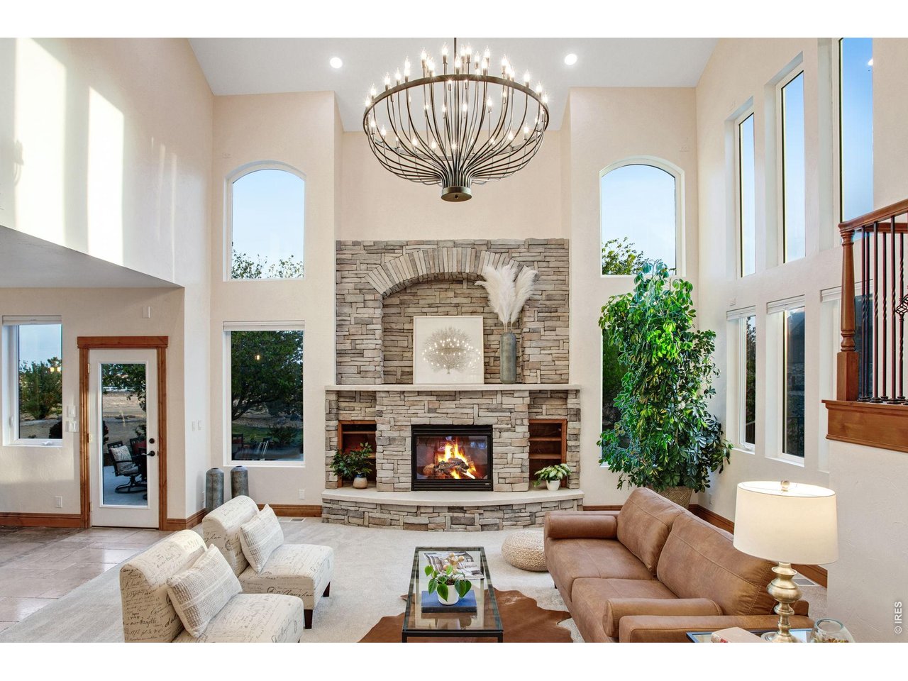 Property Photo 17 Grand with plenty of natural light
