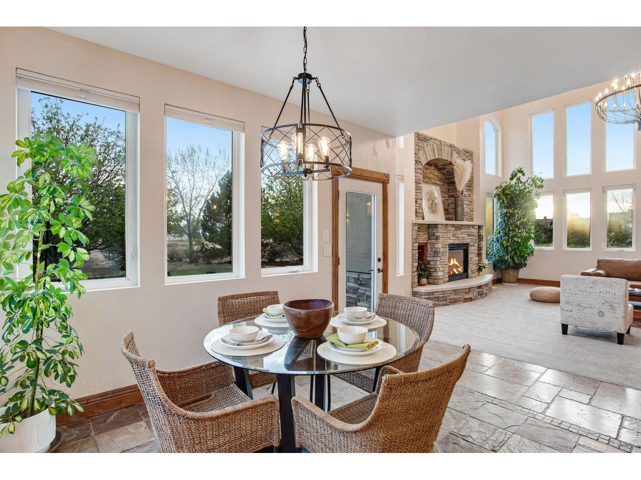 Property Photo 21 Breakfast nook with southern exposure and plenty of sunlight