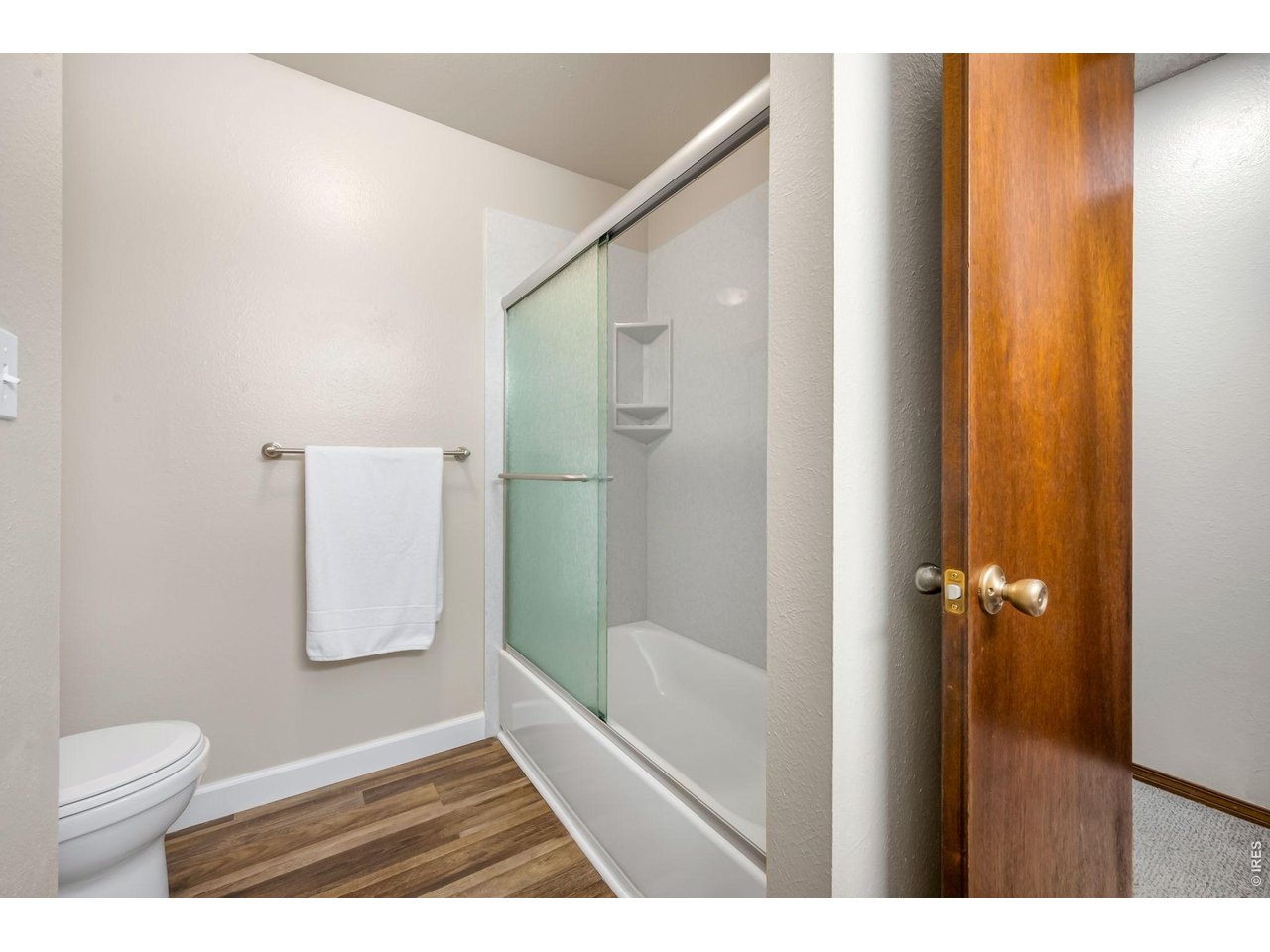 Property Photo 26 Upper level full bathroom
