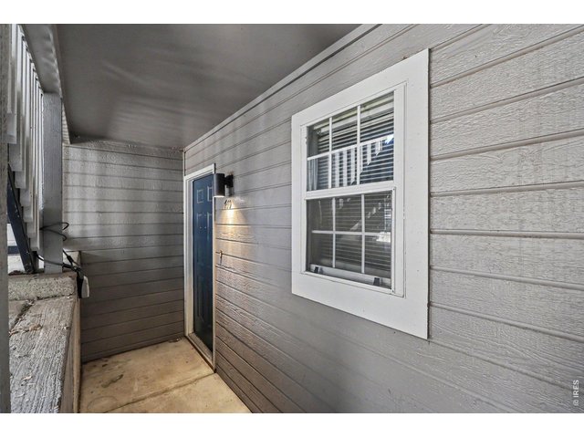 Property Photo 16 Garden level entry