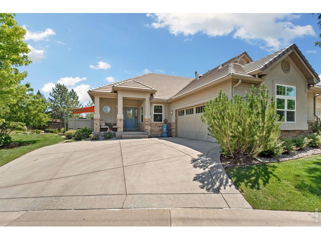 Property Photo 1 Luxury Patio Home! Roof, exterior, driveway, lawn and snow removal-- all this is HOA covered for easy living!