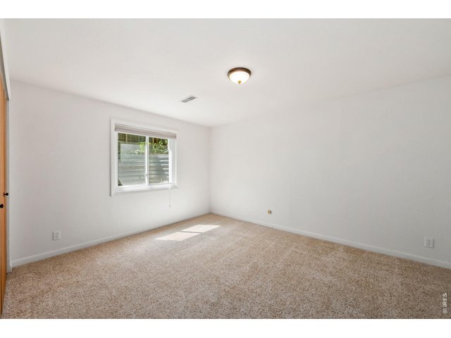 Property Photo 26 Guest bedroom in basement